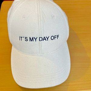 Zara Cream “It’s my day off” baseball cap